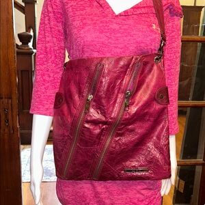 Matt & nat crossbody purse